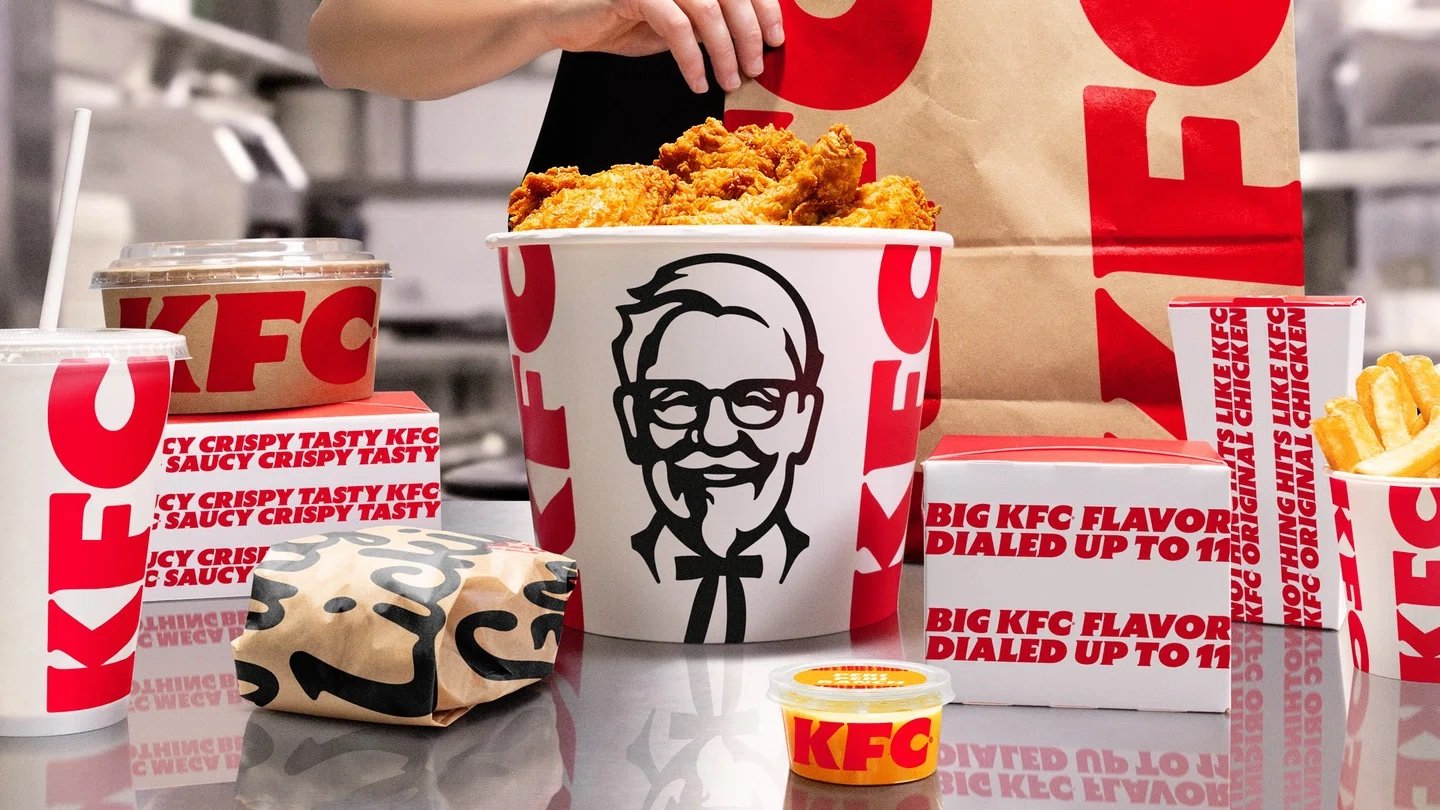 Le seau KFC redessiné, au centre du système Bucketverse